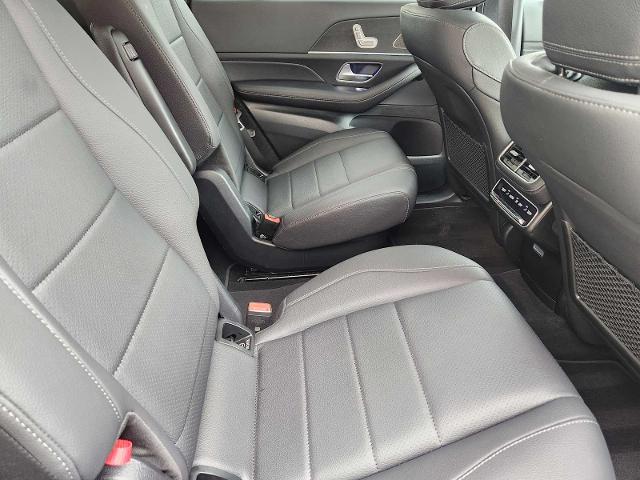 2025 Mercedes-Benz GLS Vehicle Photo in HOUSTON, TX 77079