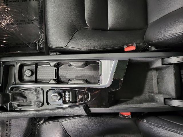 2018 Volvo XC90 Vehicle Photo in Neenah, WI 54956