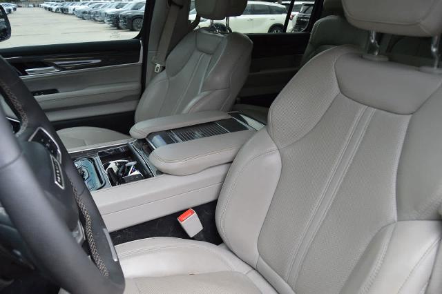 2022 Jeep Wagoneer Vehicle Photo in Houston, TX 77090