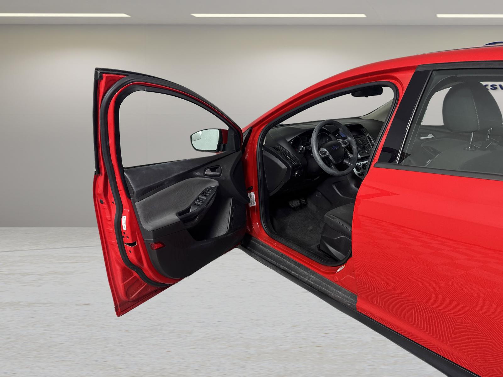 2013 Ford Focus Vehicle Photo in Georgetown, TX 78626