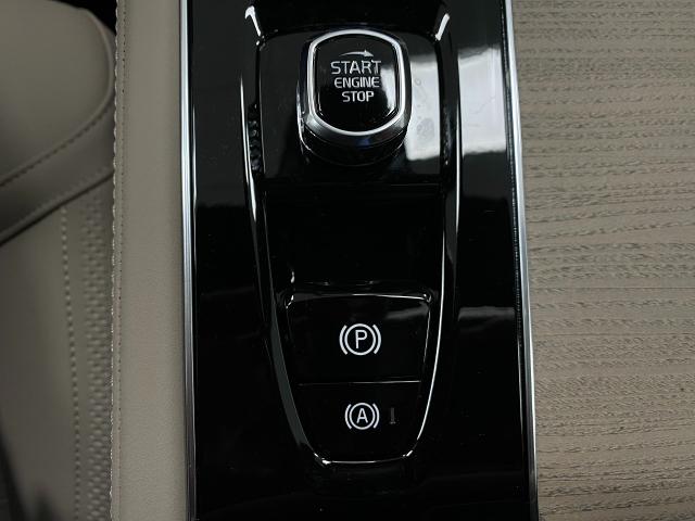 2025 Volvo XC90 Plug-In Hybrid Vehicle Photo in Appleton, WI 54913