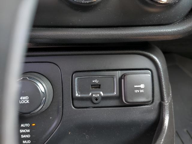 2016 Jeep Renegade Vehicle Photo in Green Bay, WI 54304