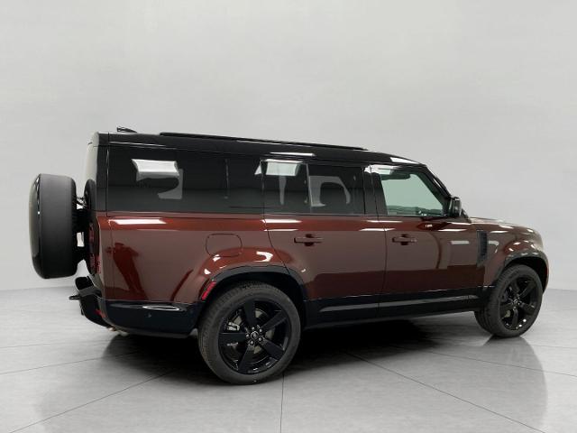 2025 Defender Vehicle Photo in Appleton, WI 54913