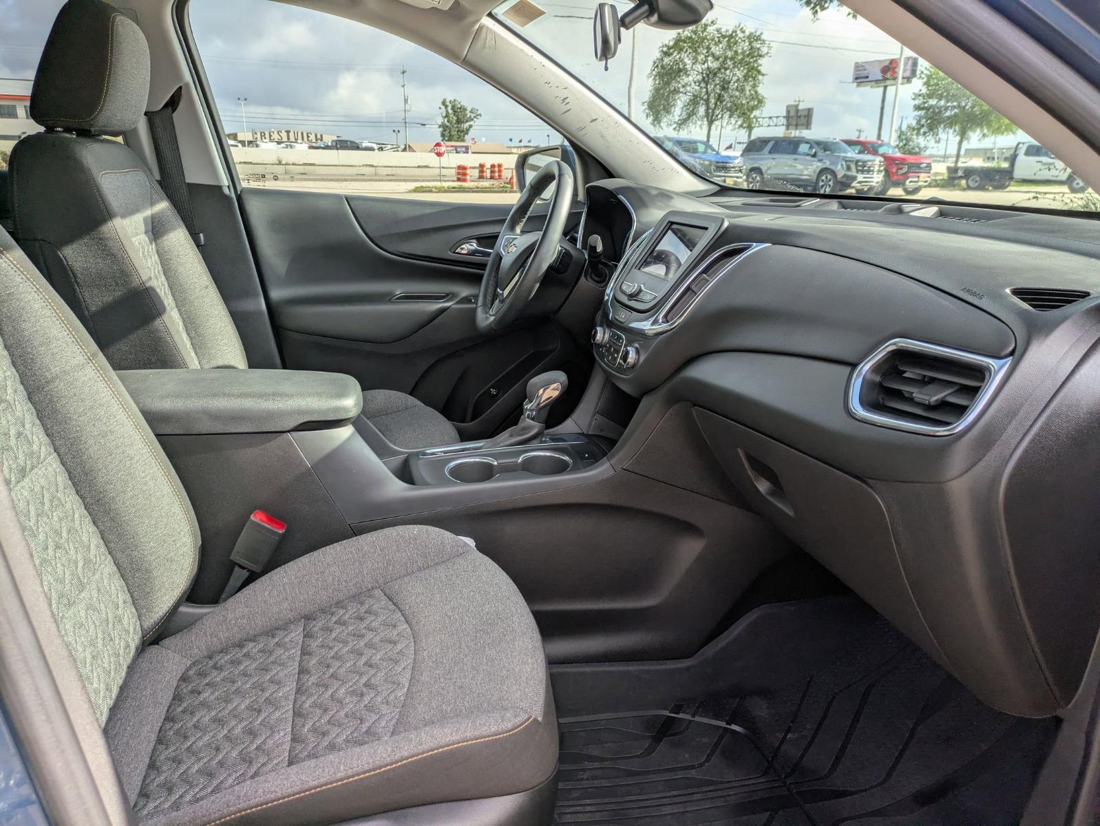 2024 Chevrolet Equinox Vehicle Photo in SELMA, TX 78154-1460