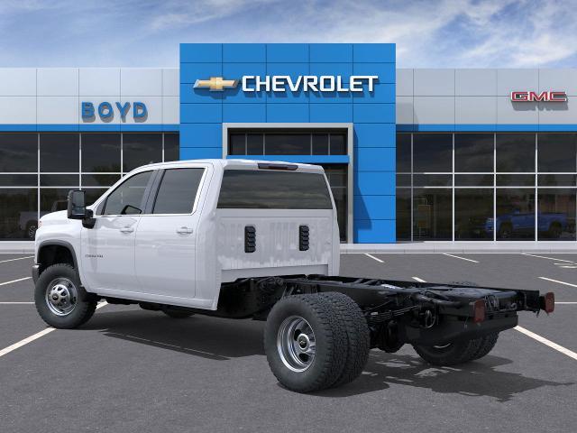 2025 Chevrolet Silverado 3500 HD Chassis Cab Vehicle Photo in EMPORIA, VA 23847-1235