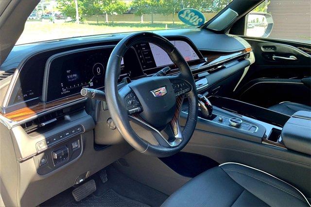2022 Cadillac Escalade ESV Vehicle Photo in KANSAS CITY, MO 64114-4545