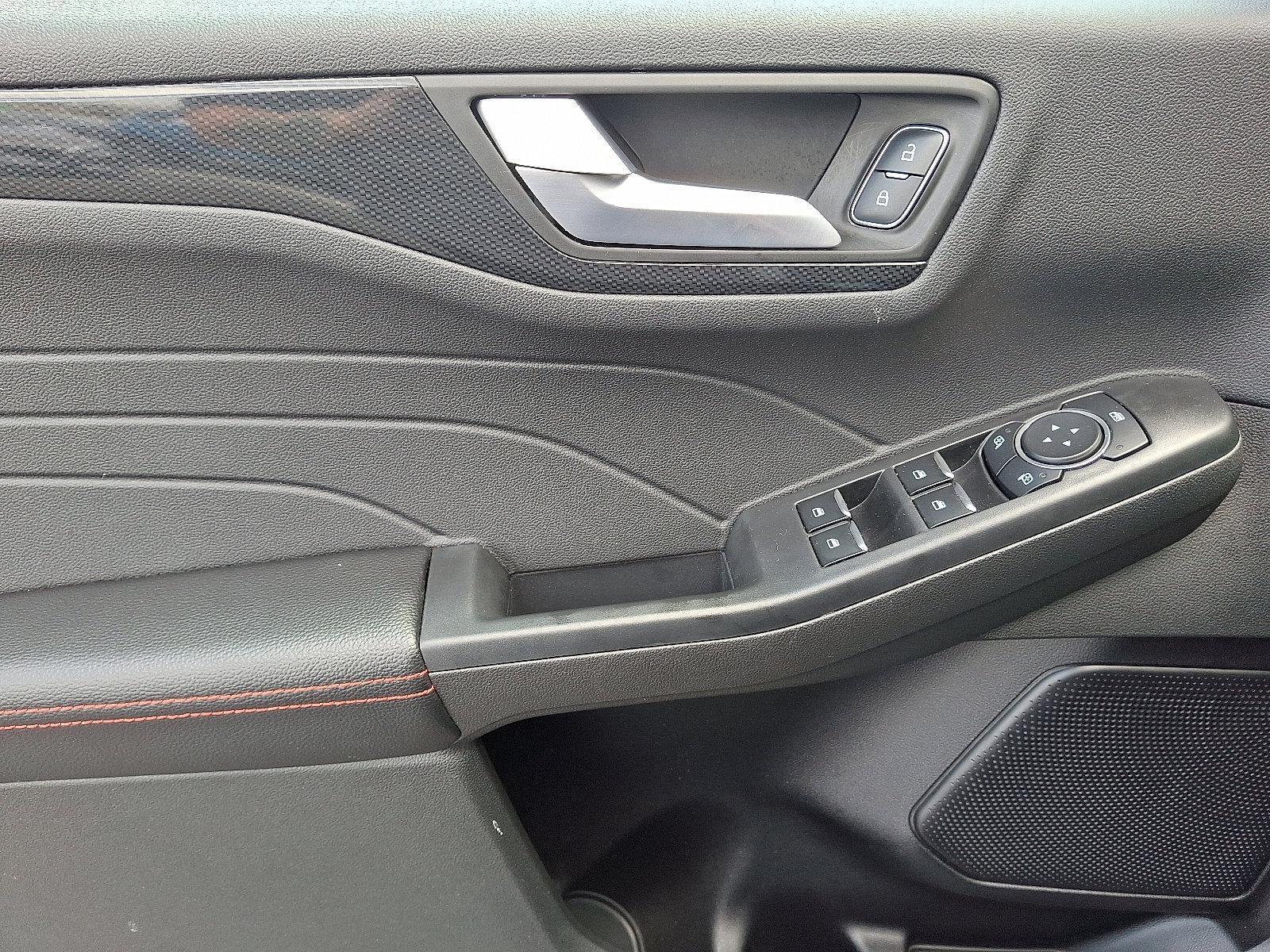 2023 Ford Escape Vehicle Photo in Harrisburg, PA 17111-1033