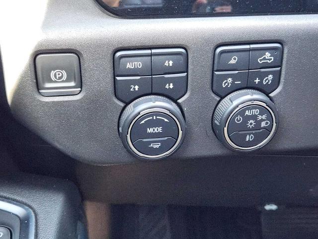 2022 Chevrolet Silverado 1500 Vehicle Photo in DENTON, TX 76210-9321