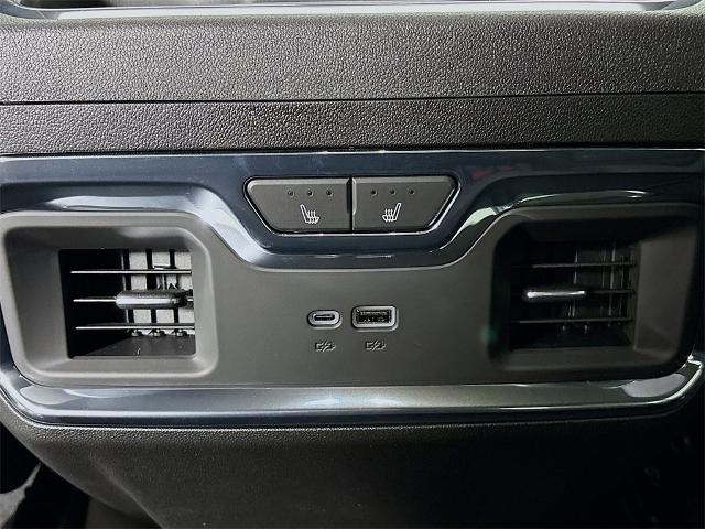 2026 GMC Sierra 1500 Vehicle Photo in PUYALLUP, WA 98371-4149