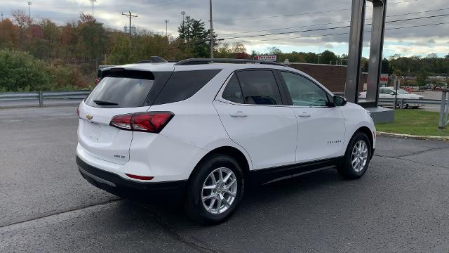 2022 Chevrolet Equinox Vehicle Photo in MOON TOWNSHIP, PA 15108-2571