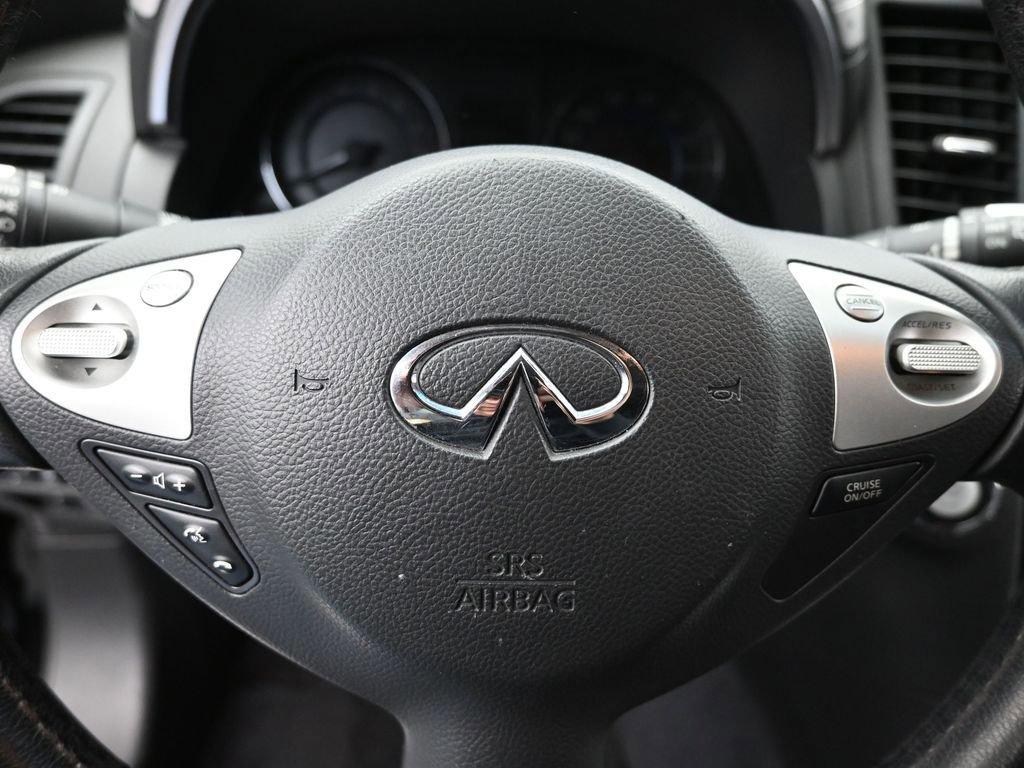 2017 INFINITI QX70 Vehicle Photo in Marion, IA 52302