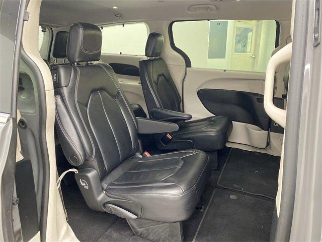 2022 Chrysler Pacifica Vehicle Photo in PORTLAND, OR 97225-3518