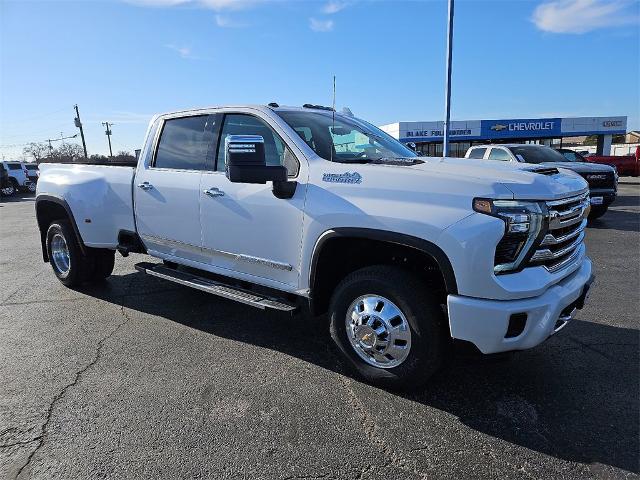 2025 Chevrolet Silverado 3500 HD Vehicle Photo in EASTLAND, TX 76448-3020