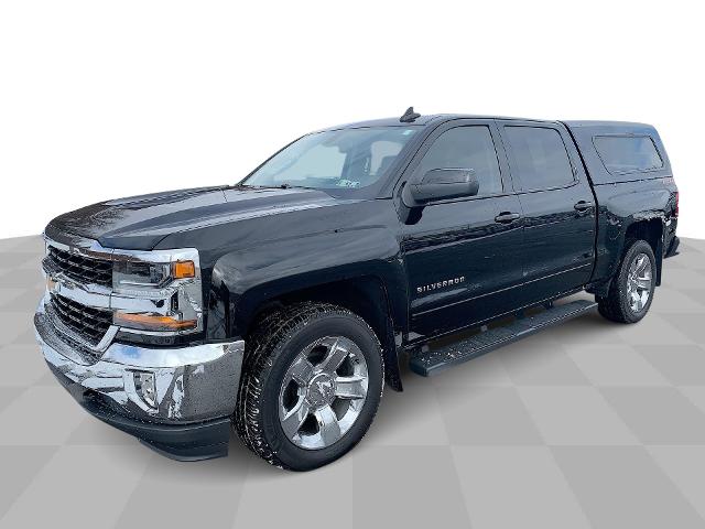 2018 Chevrolet Silverado 1500 Vehicle Photo in MOON TOWNSHIP, PA 15108-2571