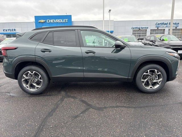 2025 Chevrolet Trax Vehicle Photo in SAUK CITY, WI 53583-1301