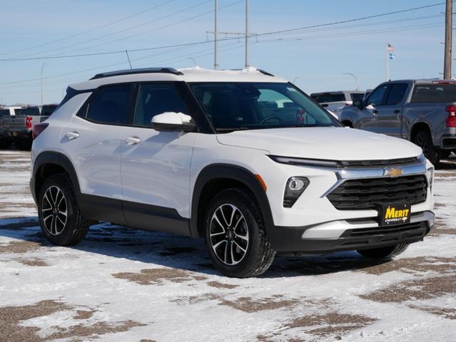 2025 Chevrolet Trailblazer Vehicle Photo in MAPLEWOOD, MN 55119-4794