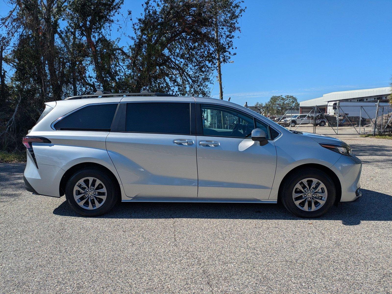 2023 Toyota Sienna Vehicle Photo in Winter Park, FL 32792