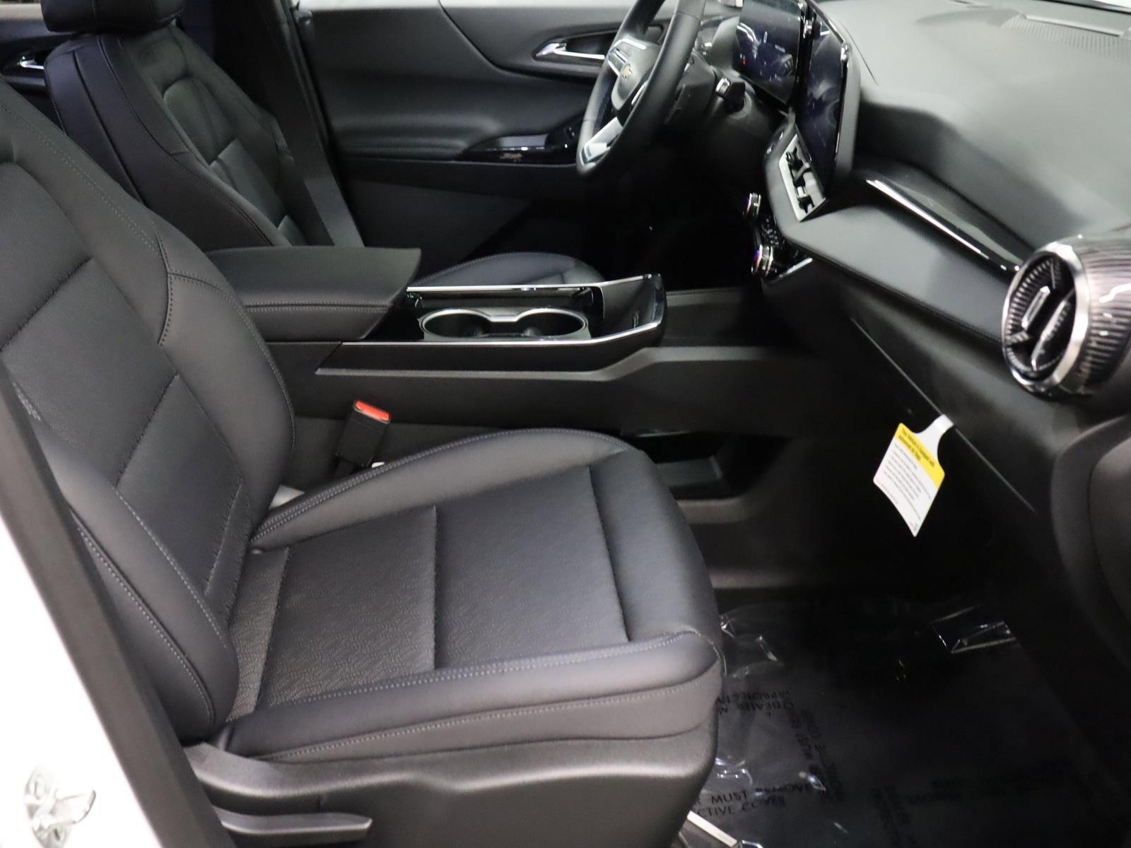 2025 Chevrolet Equinox Vehicle Photo in LOS ANGELES, CA 90007-3794