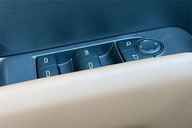 2025 GMC Canyon Vehicle Photo in ELK GROVE, CA 95757-8703