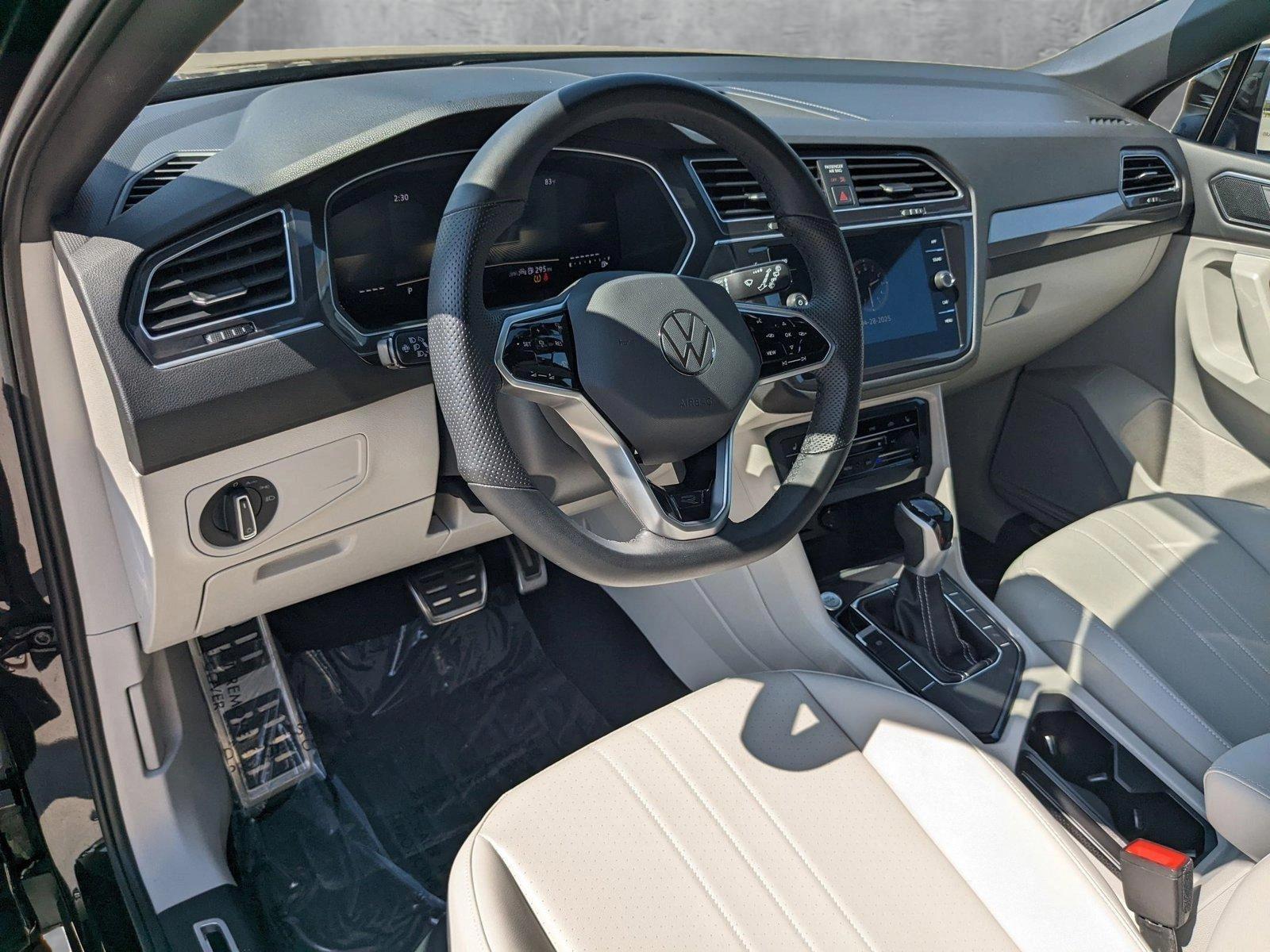 2024 Volkswagen Tiguan Vehicle Photo in Davie, FL 33331