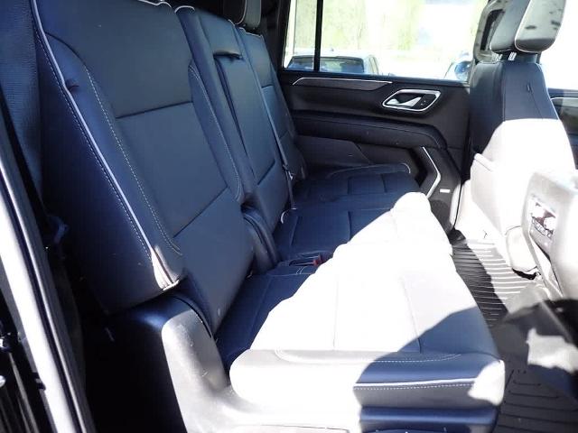 2022 GMC Yukon XL Vehicle Photo in ZELIENOPLE, PA 16063-2910