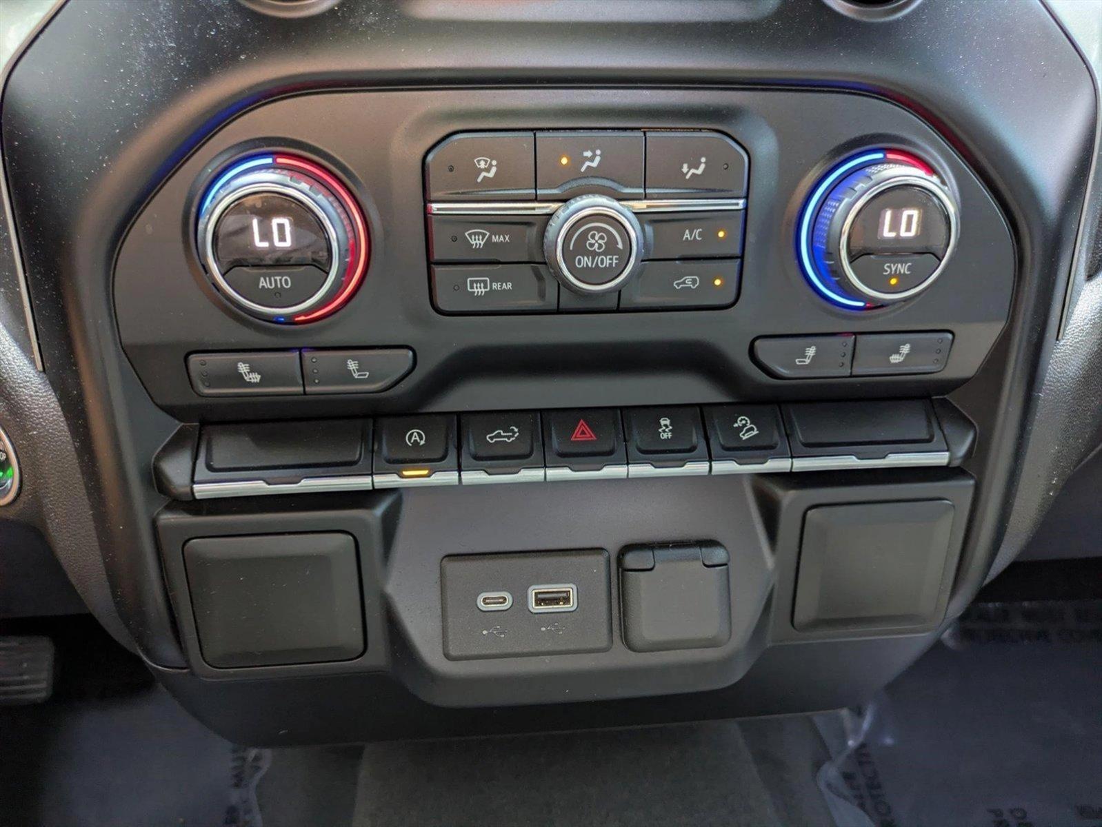 2019 Chevrolet Silverado 1500 Vehicle Photo in GREENACRES, FL 33463-3207