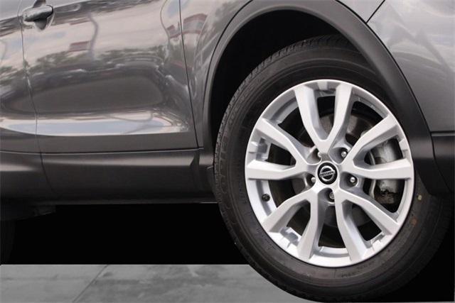 2022 Nissan Rogue Sport Vehicle Photo in Hazelwood, MO 63042