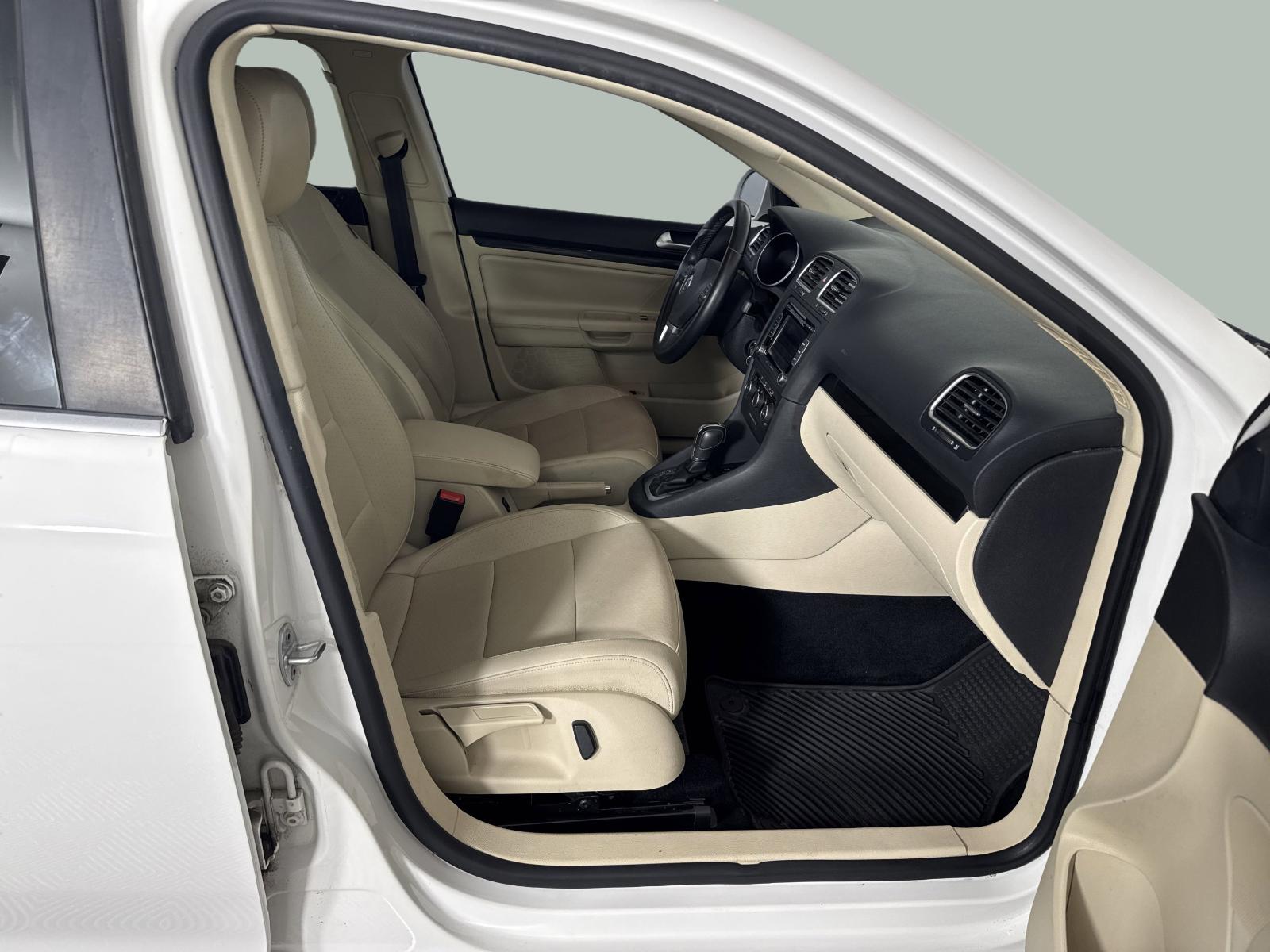2013 Volkswagen Jetta SportWagen Vehicle Photo in Georgetown, TX 78626