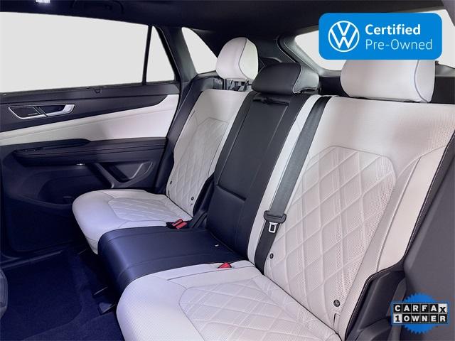 2024 Volkswagen Atlas Cross Sport Vehicle Photo in Puyallup, WA 98371