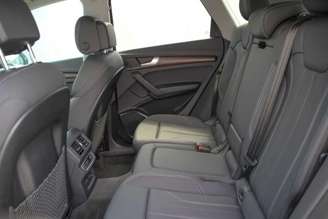 2024 Audi Q5 Vehicle Photo in SUGAR LAND, TX 77478