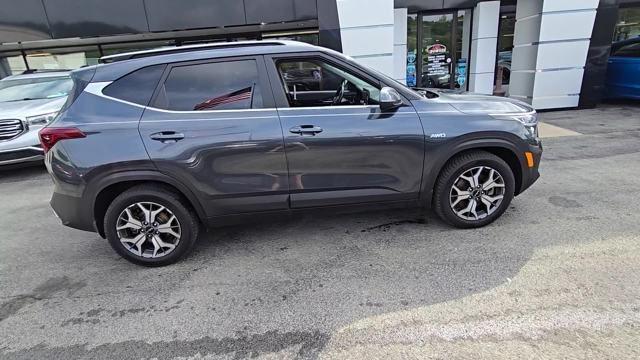 2022 Kia Seltos Vehicle Photo in Pleasant Hills, PA 15236