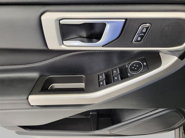 2023 Ford Explorer Vehicle Photo in Oshkosh, WI 54901