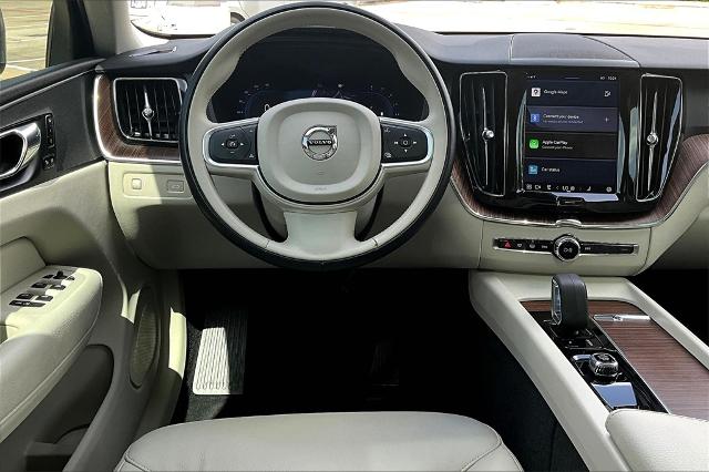 2022 Volvo XC60 Vehicle Photo in Houston, TX 77007