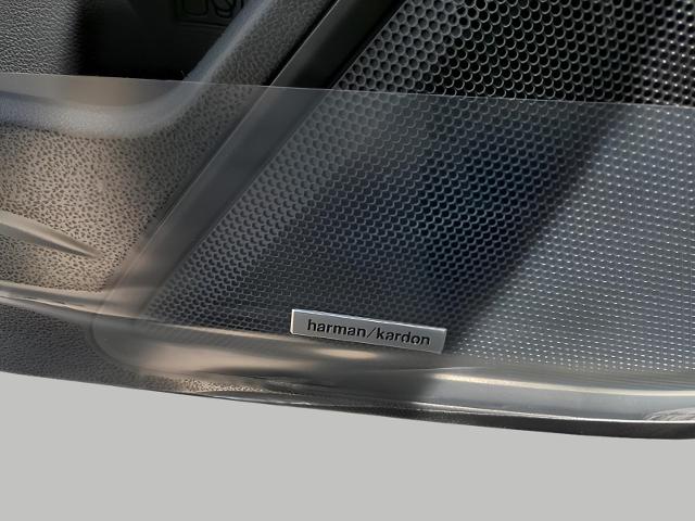 2025 Subaru Outback Vehicle Photo in Green Bay, WI 54304