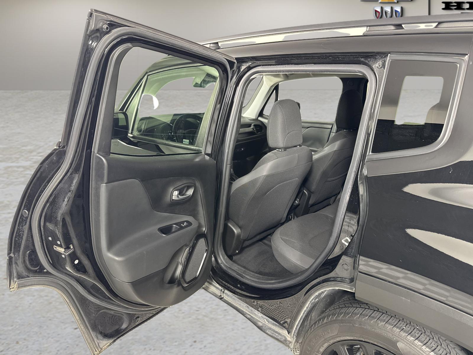 2018 Jeep Renegade Vehicle Photo in GEORGETOWN, TX 78626-7508