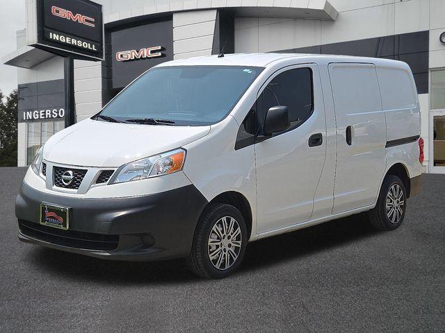 2014 Nissan NV200 Vehicle Photo in WATERTOWN, CT 06795-3318