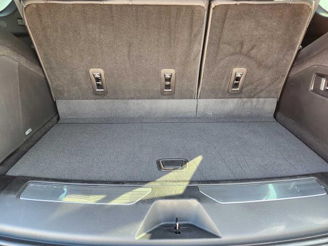 2022 Cadillac Escalade Vehicle Photo in DENTON, TX 76210-9321