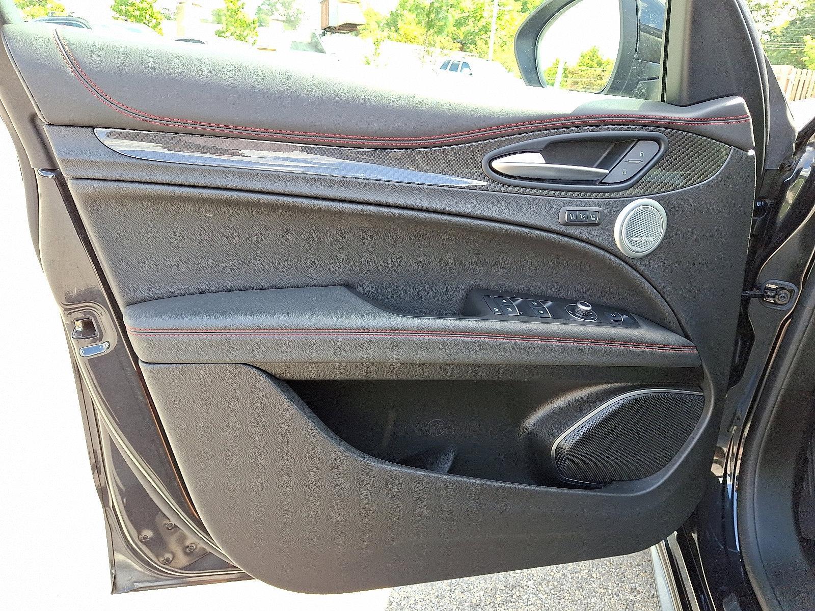 2023 Alfa Romeo Stelvio Vehicle Photo in Willow Grove, PA 19090