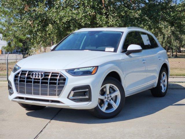 2024 Audi Q5 Vehicle Photo in HOUSTON, TX 77090