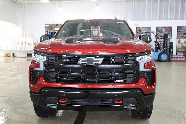 2025 Chevrolet Silverado 1500 Vehicle Photo in MEDINA, OH 44256-9001