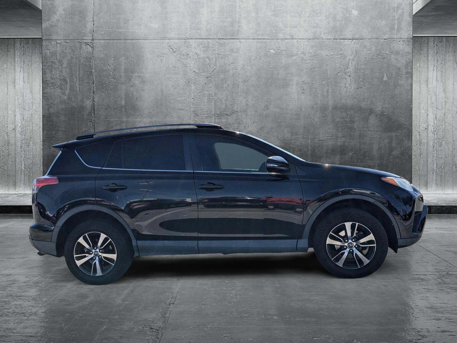 2018 Toyota RAV4 Vehicle Photo in Winter Park, FL 32792