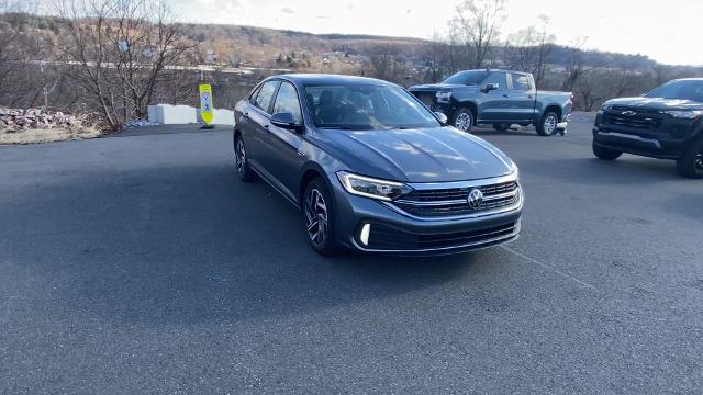 Used 2023 Volkswagen Jetta SEL with VIN 3VWGM7BU5PM019515 for sale in Slatington, PA