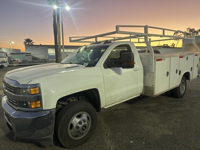 2015 Chevrolet Silverado 3500HD Built After Aug 14 Vehicle Photo in VENTURA, CA 93003-8585