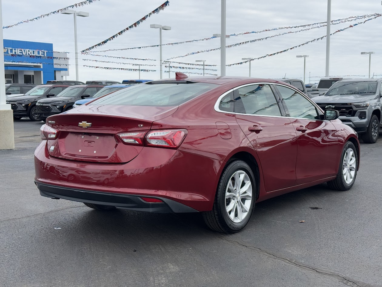 2019 Chevrolet Malibu Vehicle Photo in BOONVILLE, IN 47601-9633