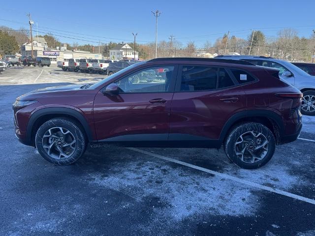 2025 Chevrolet Trax Vehicle Photo in GARDNER, MA 01440-3110