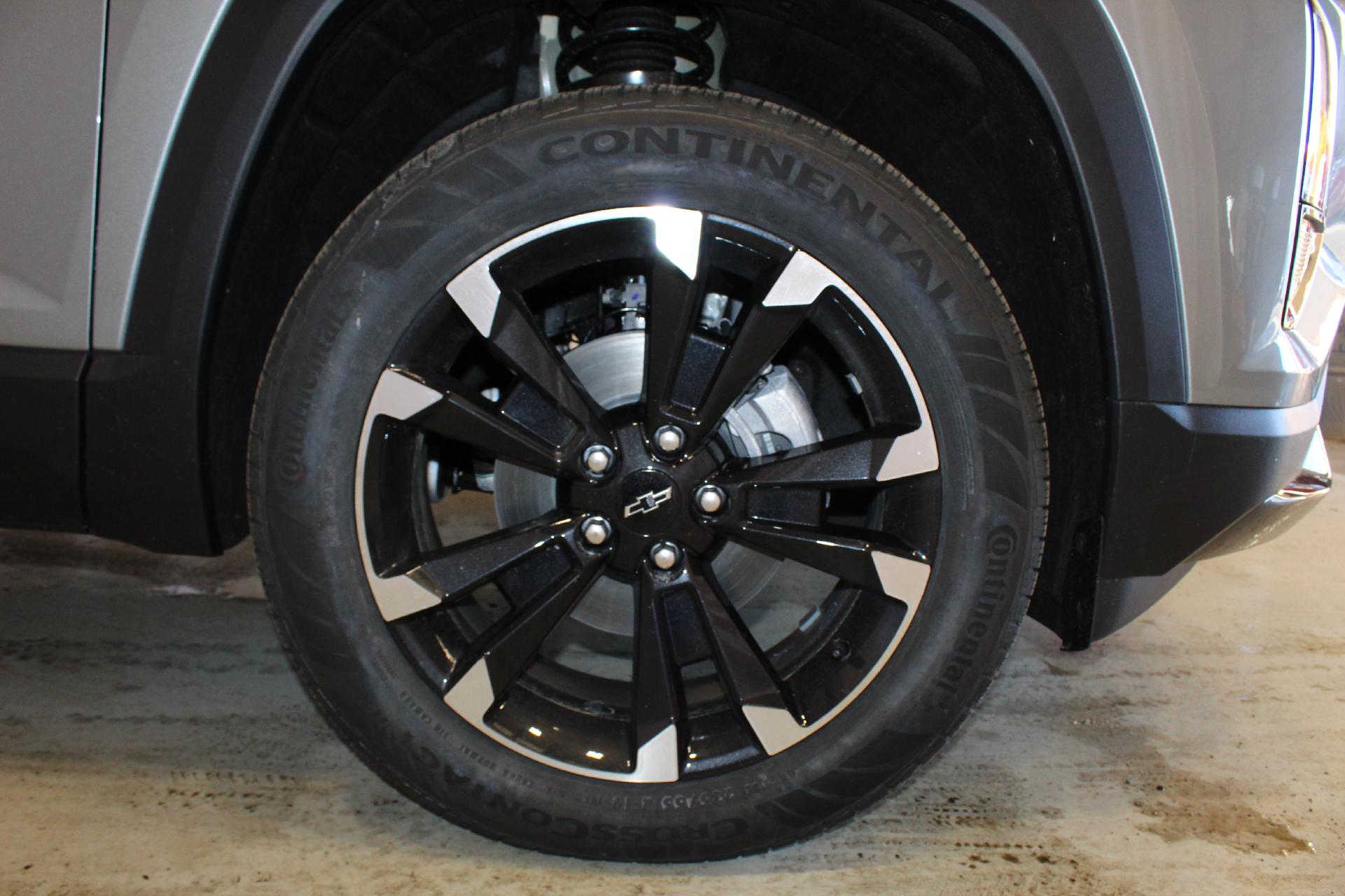 2025 Chevrolet Equinox Vehicle Photo in NORTHAMPTON, MA 01060-1120