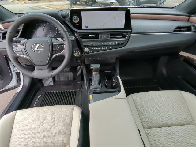 2024 Lexus ES 300h Vehicle Photo in ALBERTVILLE, AL 35950-0246