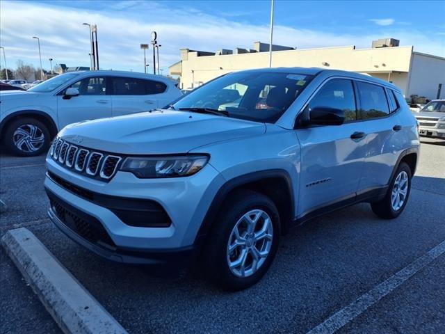 2024 Jeep Compass Vehicle Photo in EMPORIA, VA 23847-1235