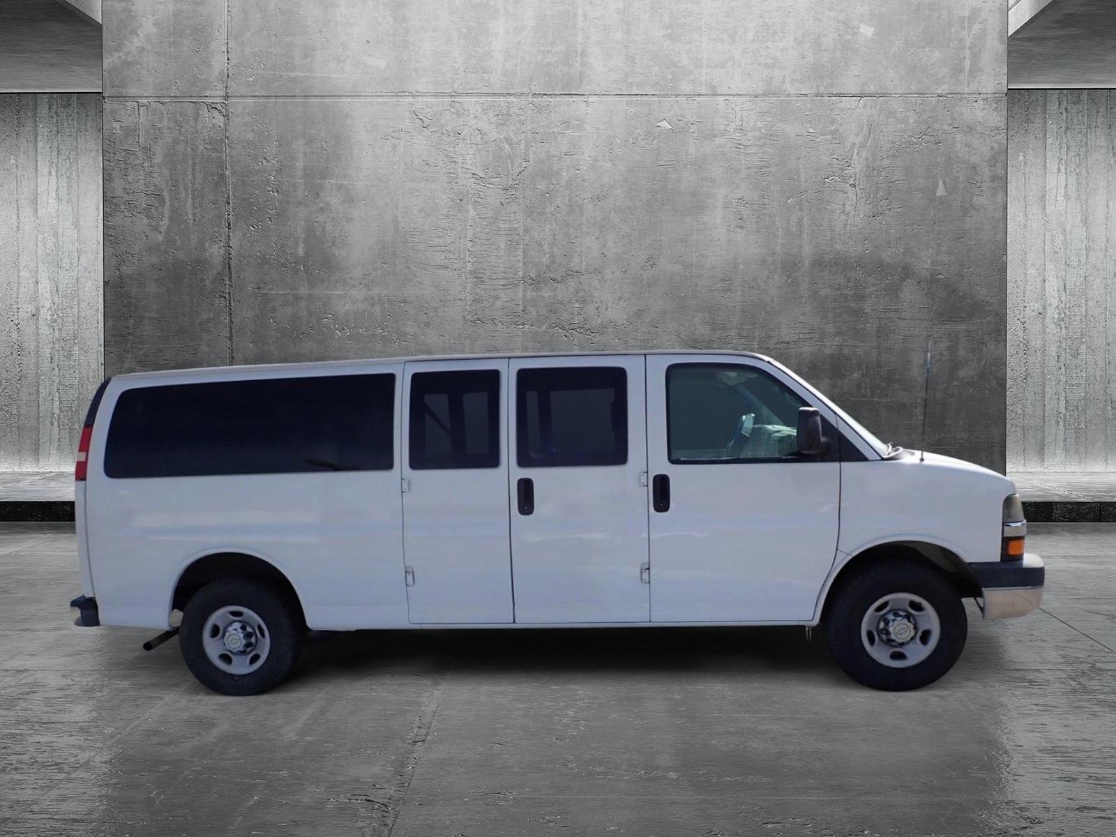 2008 Chevrolet Express Passenger Vehicle Photo in DENVER, CO 80221-3610