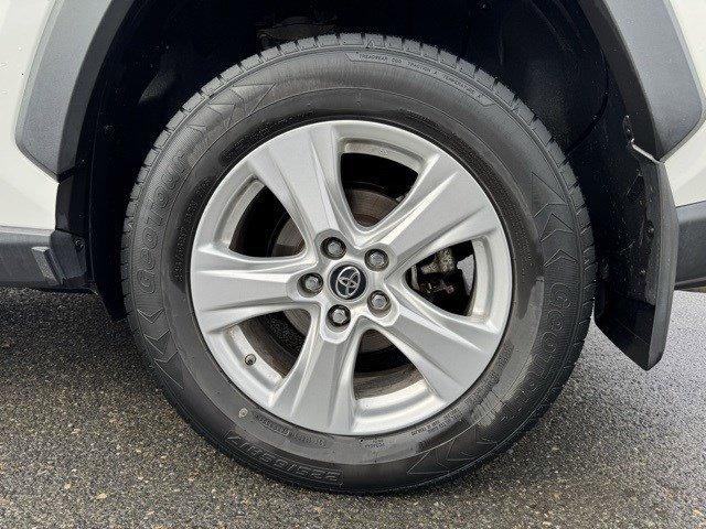 2019 Toyota RAV4 Vehicle Photo in Mechanicsburg, PA 17050-1707